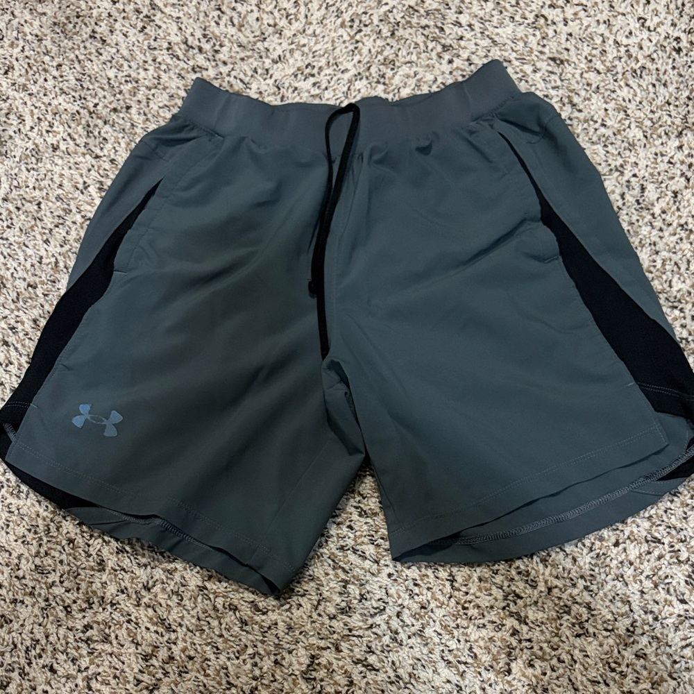 Under Armour Men's Dark Gray Athletic Shorts with Black Panels